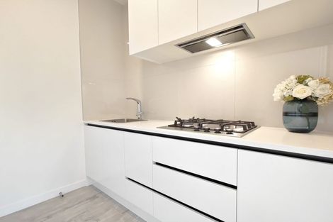 Photo of property in 6 Hinoki Way, Flat Bush, Auckland, 2019