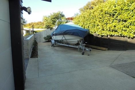 Photo of property in 19 Hawaiian Parade, Arkles Bay, Whangaparaoa, 0932