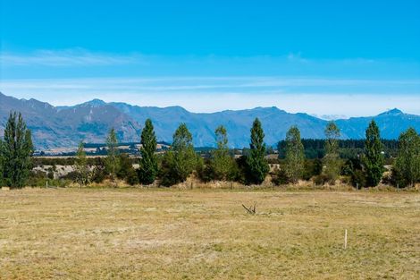 Photo of property in 124 Horseshoe Bend Drive, Albert Town, Wanaka, 9382