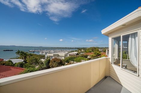 Photo of property in 29 Ferntree Terrace, West Harbour, Auckland, 0618