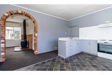 Photo of property in 6 Michael Street, Waimate, 7924