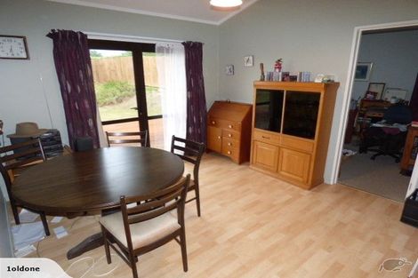 Photo of property in 90 Upper Orewa Road, Wainui, Silverdale, 0992