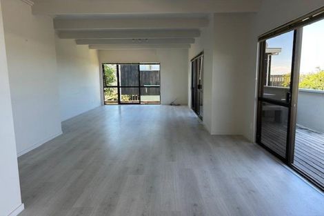 Photo of property in 10 Jane Gifford Place, Omaha, 0986