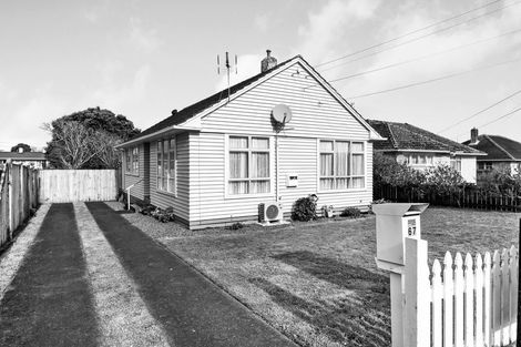 Photo of property in 67 Fairfield Road, Hawera, 4610