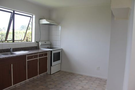 Photo of property in 3 Lewis Street, Blockhouse Bay, Auckland, 0600