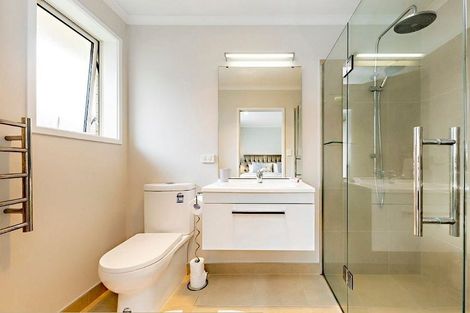 Photo of property in 3 Rohea Place, Opaheke, Papakura, 2113