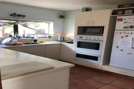 Photo of property in 122 Grahams Road, Burnside, Christchurch, 8053