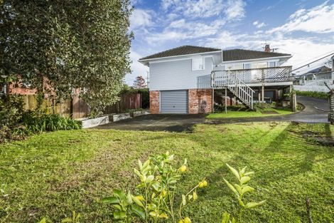 Photo of property in 1/15 Alamein Avenue, Belmont, Auckland, 0622