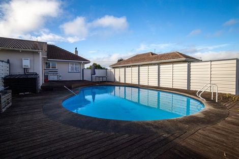 Photo of property in 191 Hakanoa Street, Huntly, 3700