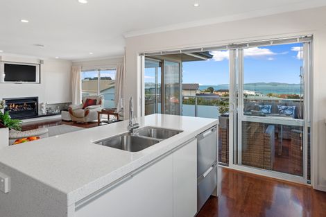 Photo of property in 4 Matangi Terrace, Snells Beach, 0920