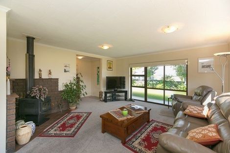 Photo of property in 15 Alfred Road, Egmont Village, New Plymouth, 4371