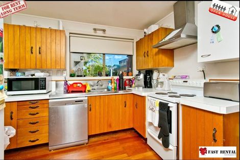 Photo of property in 1/39 Rangitoto Terrace, Milford, Auckland, 0620