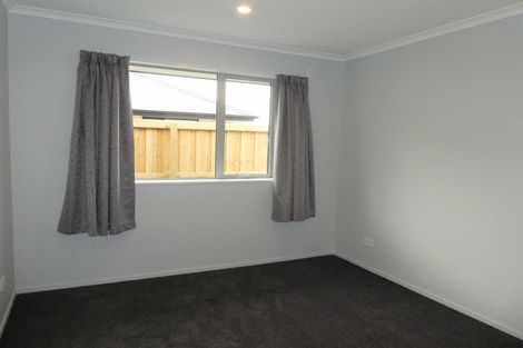 Photo of property in 18 Northmoor Boulevard, Rolleston, 7615