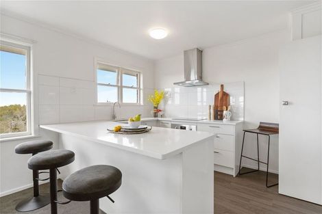 Photo of property in 1/69 College Road, Northcote, Auckland, 0627