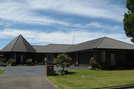 Photo of property in 18 Althorp Place, Avonhead, Christchurch, 8042