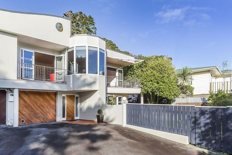 Photo of property in 11f Duncan Street, Tawa, Wellington, 5028