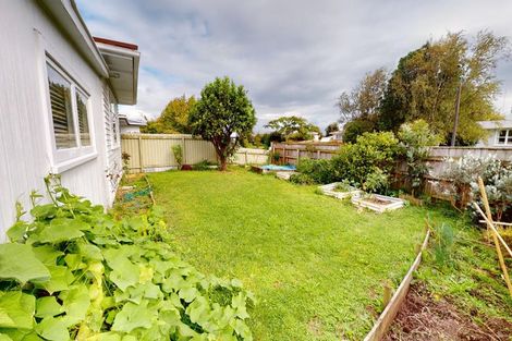 Photo of property in 15 Sheffield Street, Awapuni, Palmerston North, 4412