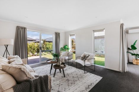 Photo of property in 66 Tabraham Crescent, Pyes Pa, Tauranga, 3112