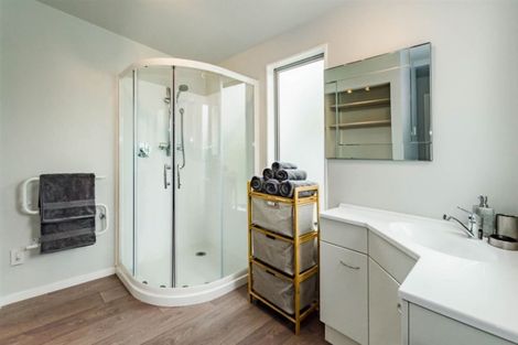 Photo of property in 11 Otaihanga Road, Otaihanga, Paraparaumu, 5036