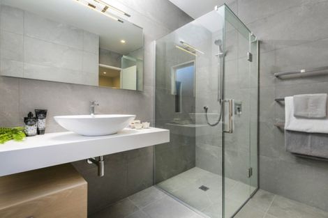 Photo of property in 196 Vipond Road, Stanmore Bay, Whangaparaoa, 0932