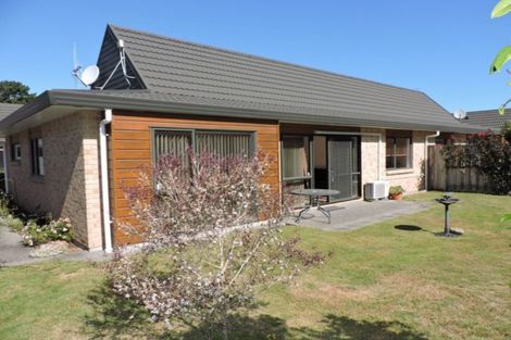 Photo of property in Redwood Village, 39/42 Main Road, Tawa, Wellington, 5028