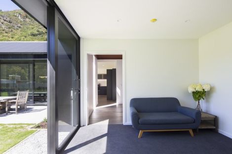 Photo of property in 34 Flynn Lane, Arrowtown, 9302