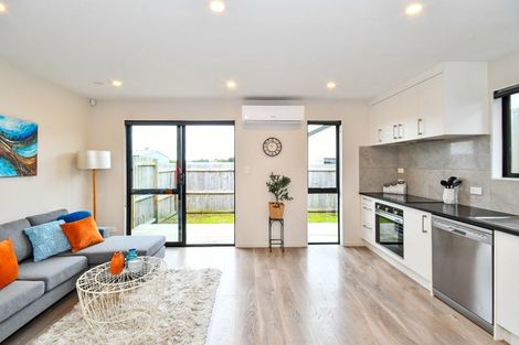 Photo of property in 4b Cronshaw Road, Karaka, Papakura, 2113