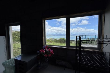 Photo of property in 14 Forbes Lane, Newlands, Wellington, 6037