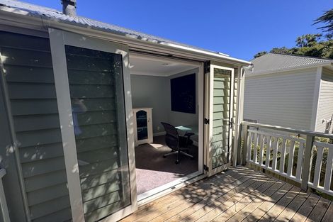 Photo of property in 37a Mana Street, Vogeltown, Wellington, 6021