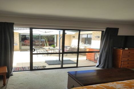 Photo of property in 22 Ranchod Terrace, Pukekohe, 2120