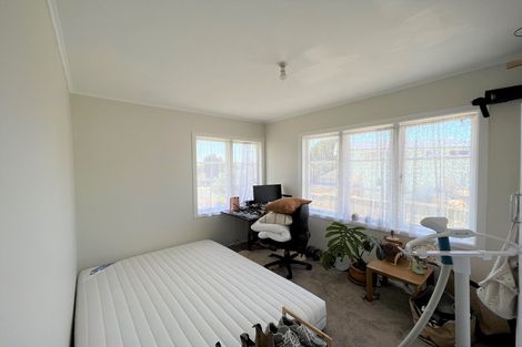 Photo of property in 23 Paton Avenue, Te Atatu South, Auckland, 0610