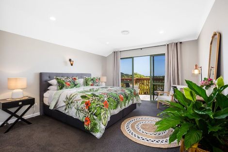 Photo of property in 56 Kakariki Grove, Waikanae, 5036