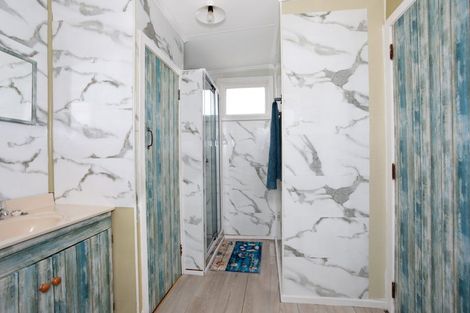 Photo of property in 75 Punga Street, Tangimoana, 4822