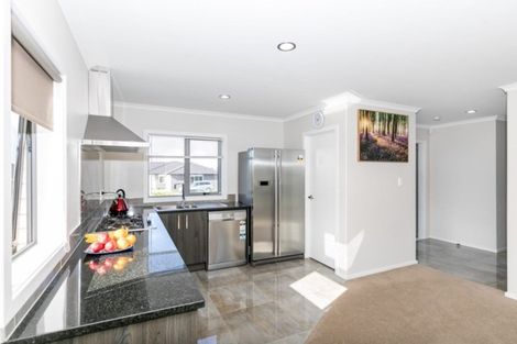 Photo of property in 22 Patatee Terrace, Baverstock, Hamilton, 3200