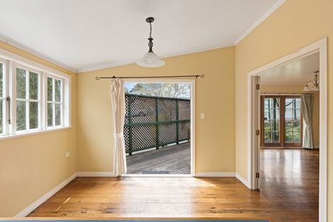 Photo of property in 2/292 Glenfield Road, Glenfield, Auckland, 0629