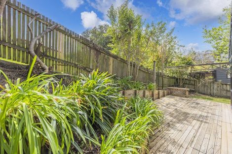 Photo of property in 6/406 East Coast Road, Sunnynook, Auckland, 0630