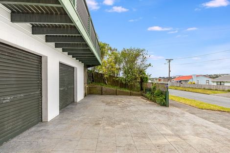 Photo of property in 1 Tuki Street, Titahi Bay, Porirua, 5022