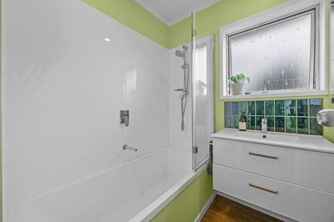 Photo of property in 2/4 Illana Place, Ranui, Auckland, 0612