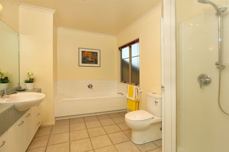Photo of property in 17 Pippen Court, Henderson, Auckland, 0612