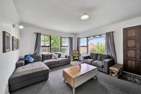 Photo of property in 6 Warkworth Grove, Bell Block, New Plymouth, 4312