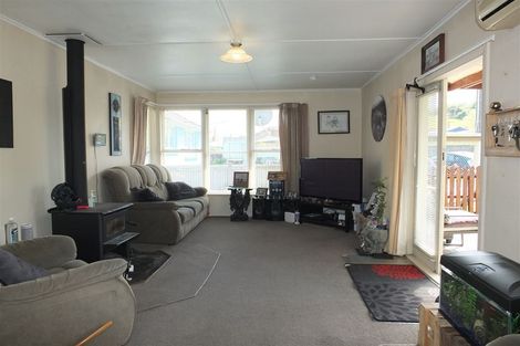Photo of property in 42 Cornwall Street, Watlington, Timaru, 7910