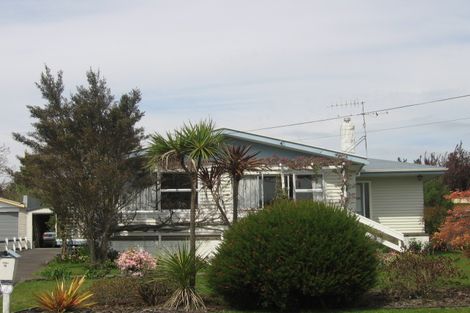 Photo of property in 16 Fenruss Street, Fairy Springs, Rotorua, 3015