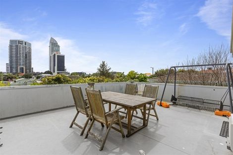 Photo of property in 17 Tennyson Avenue, Takapuna, Auckland, 0622