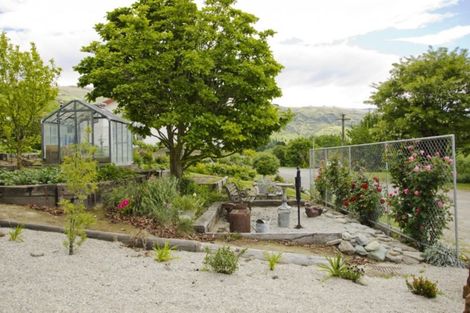 Photo of property in 2 Tweed Street, Roxburgh, 9500