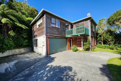 Photo of property in 43b Thatcher Crescent, Crofton Downs, Wellington, 6035