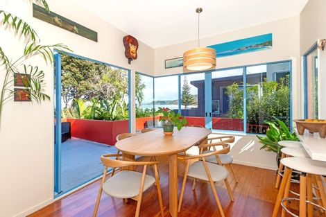 Photo of property in 11 Makorori Beach Road, Makorori, Gisborne, 4073