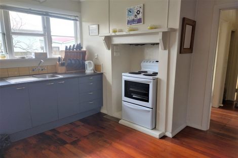 Photo of property in 82 Domett Street, Opunake, 4616