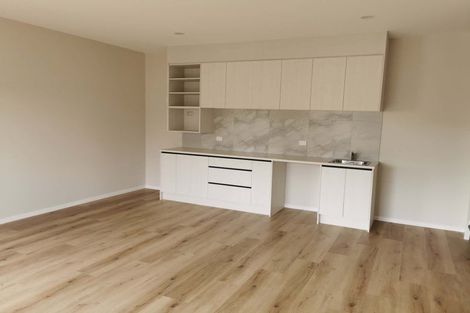 Photo of property in 10 Taurikura Way, Fairview Heights, Auckland, 0632