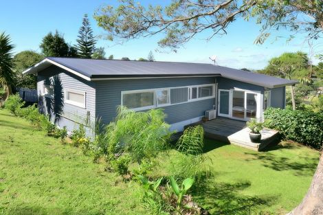 Photo of property in 44 Hogans Road, Glenfield, Auckland, 0629