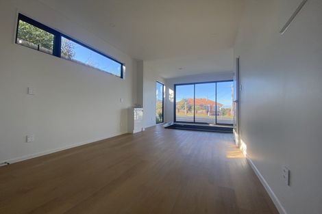 Photo of property in 3/16 Williamson Avenue, Belmont, Auckland, 0622